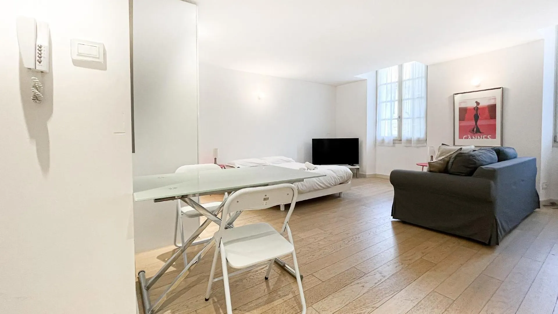 Tony Allard By Winsome Destination 3F Cannes Apartment