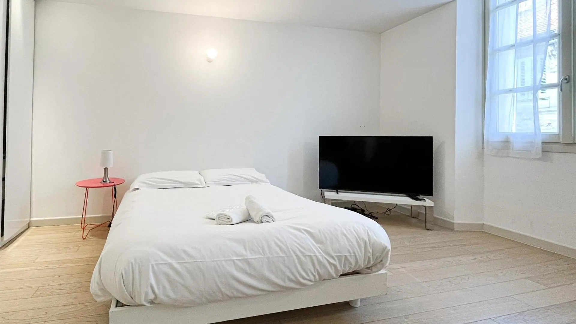 Tony Allard By Winsome Destination 3F Cannes Apartment